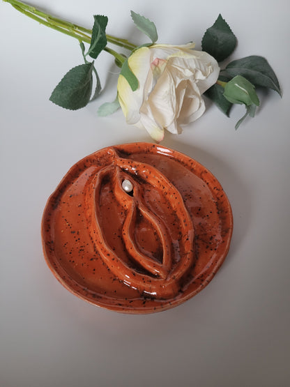 Vulvaschale aus Ton - rund