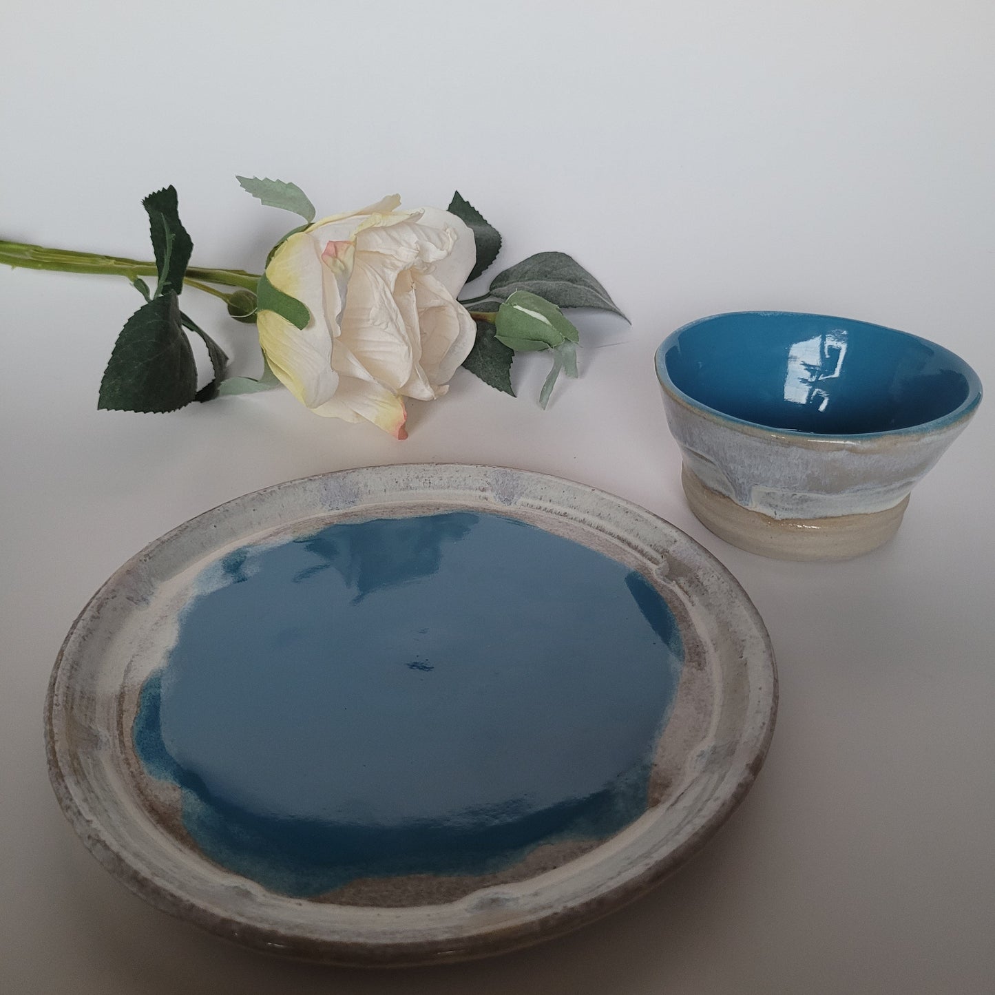 Keramik-Set in Ozeanblau – handgedreht & einzigartig