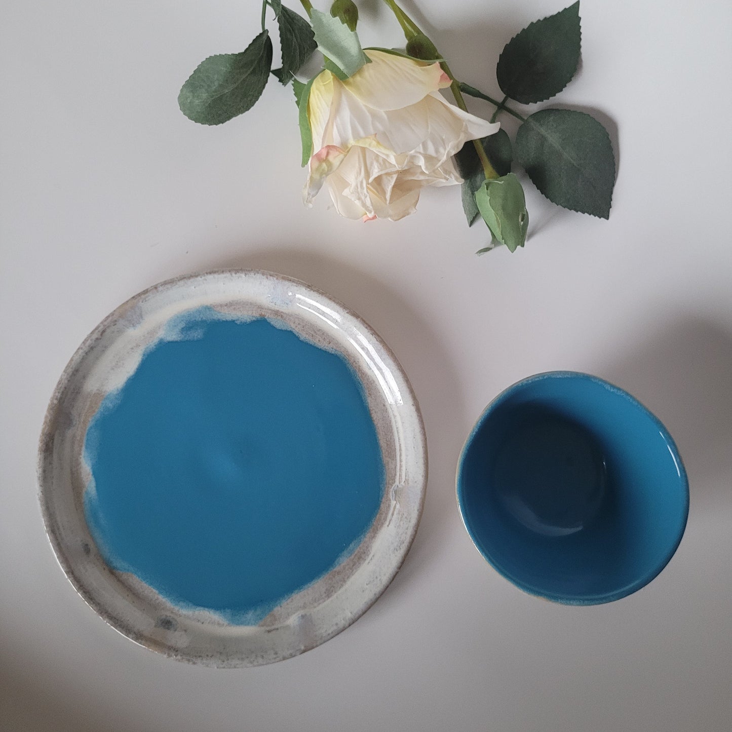 Keramik-Set in Ozeanblau – handgedreht & einzigartig