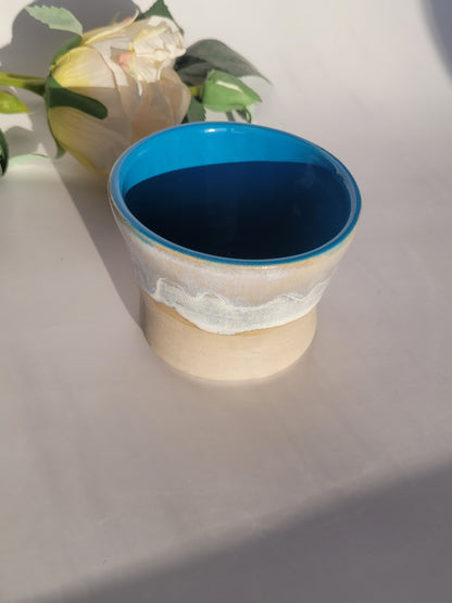 Keramik-Set in Ozeanblau, bestehend aus Becher und Müslischale, handgedreht und einzigartig